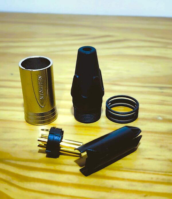 Conector XLR Macho Volante Neutrik - Imagen 2